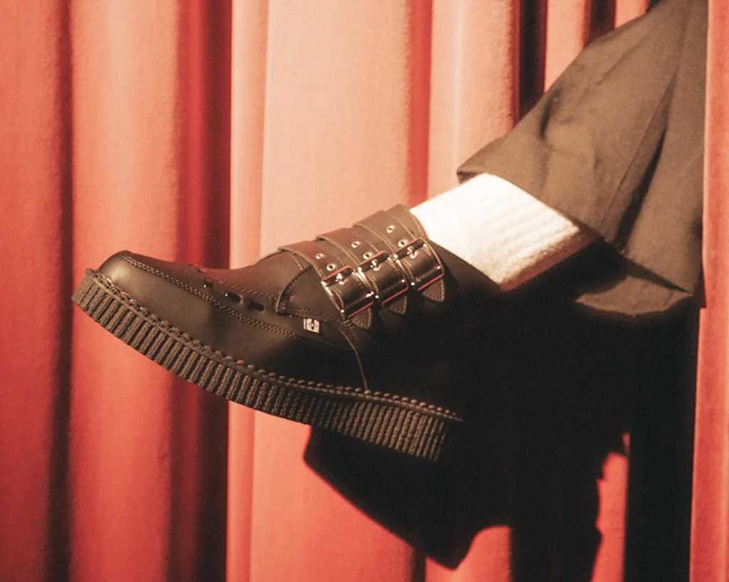 1426-Black-TUKskinTM-3-Buckle-Pointed-Creeper-Boot-7.webp Black TUKskin™ 3-Buckle Pointed Creeper Boot