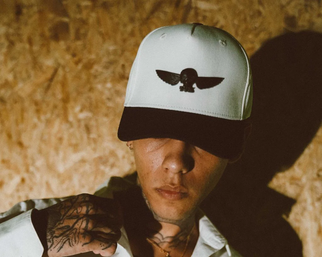 1866-Black-Cream-T.U.K.-Wing-Pin-Hat-5.webp Black & Cream T.U.K. Wing Pin Hat