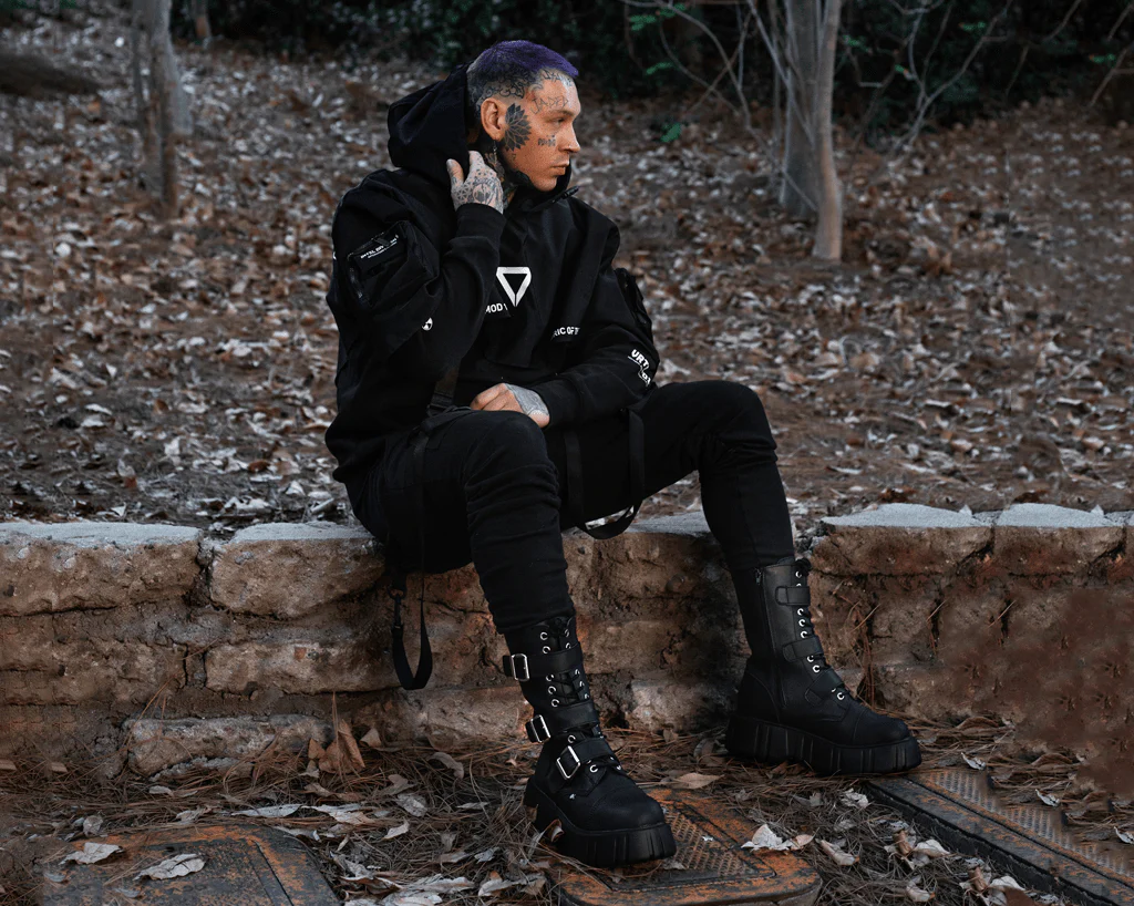 1992-Black-TUKskinTM-3-Buckle-Anarchic-Airship-Boot-7.webp Black TUKskin™ 3-Buckle Anarchic Airship Boot