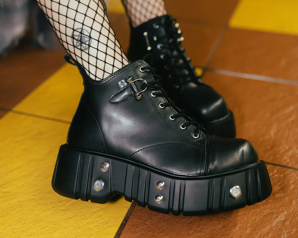 Black TUKskin Bolt Airship Boot