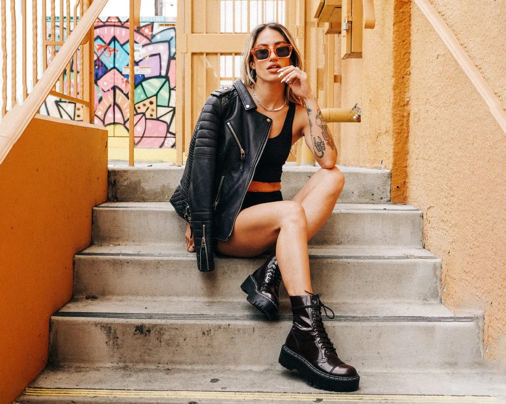 2389-Burgundy-Rub-Off-10-Eye-Double-Decker-Boot-6.webp Burgundy Rub-Off 10-Eye Double Decker Boot