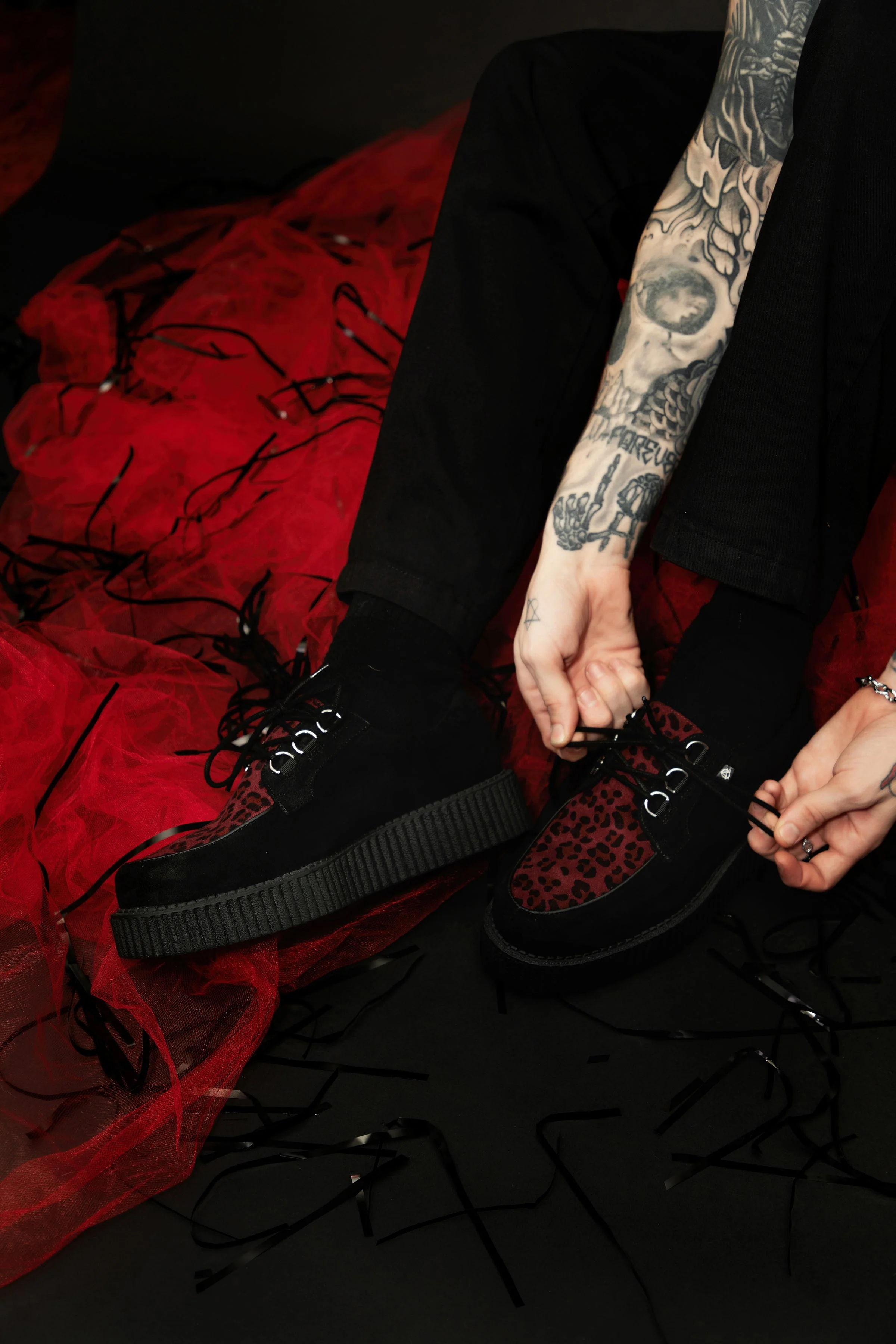 252-Black-Burgundy-Leopard-Anarchic-Creeper-5.webp Black & Burgundy Leopard Anarchic Creeper