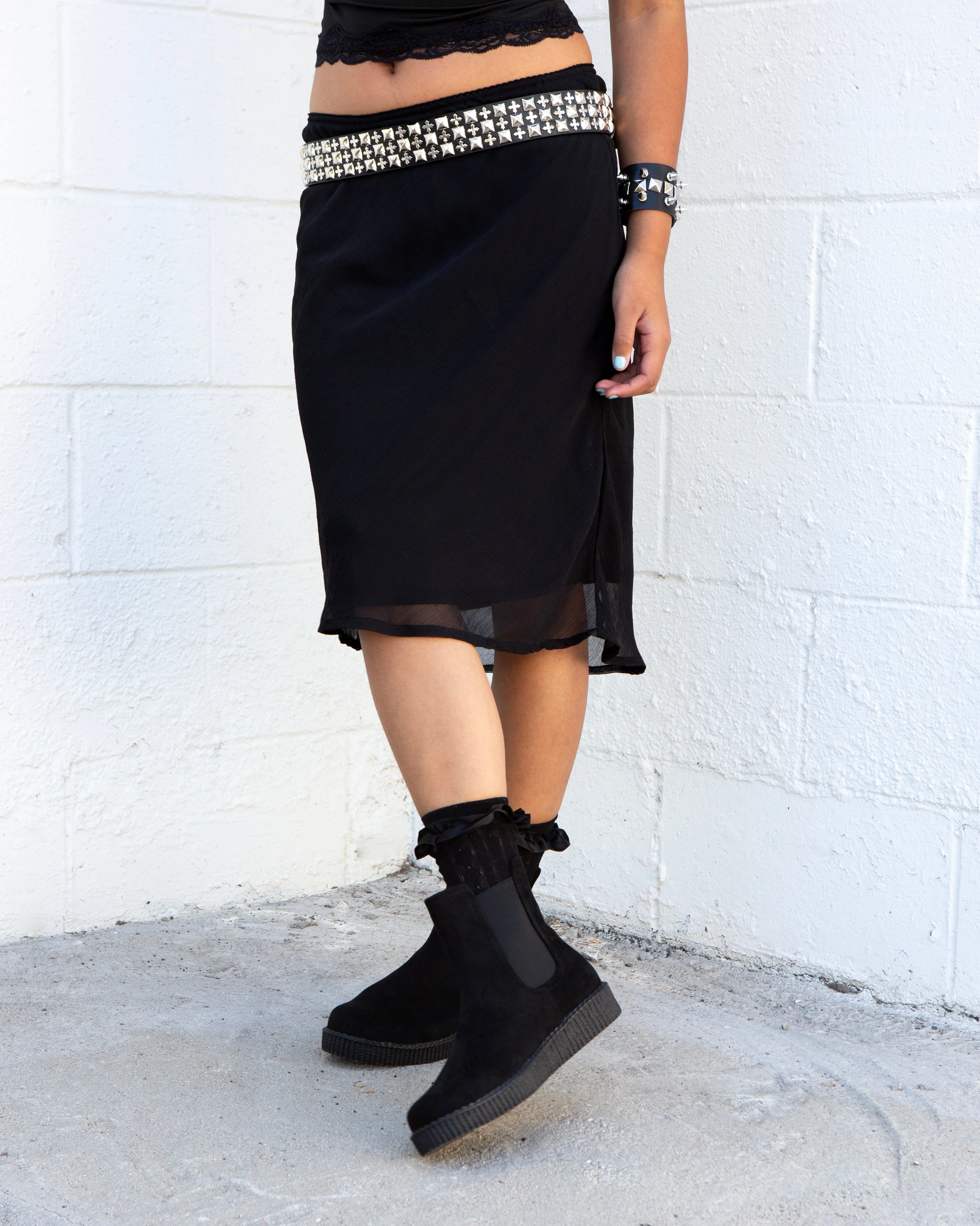 332-Black-Faux-Suede-Viva-Low-Chelsea-Boot-5.webp Black Faux Suede Viva Low Chelsea Boot