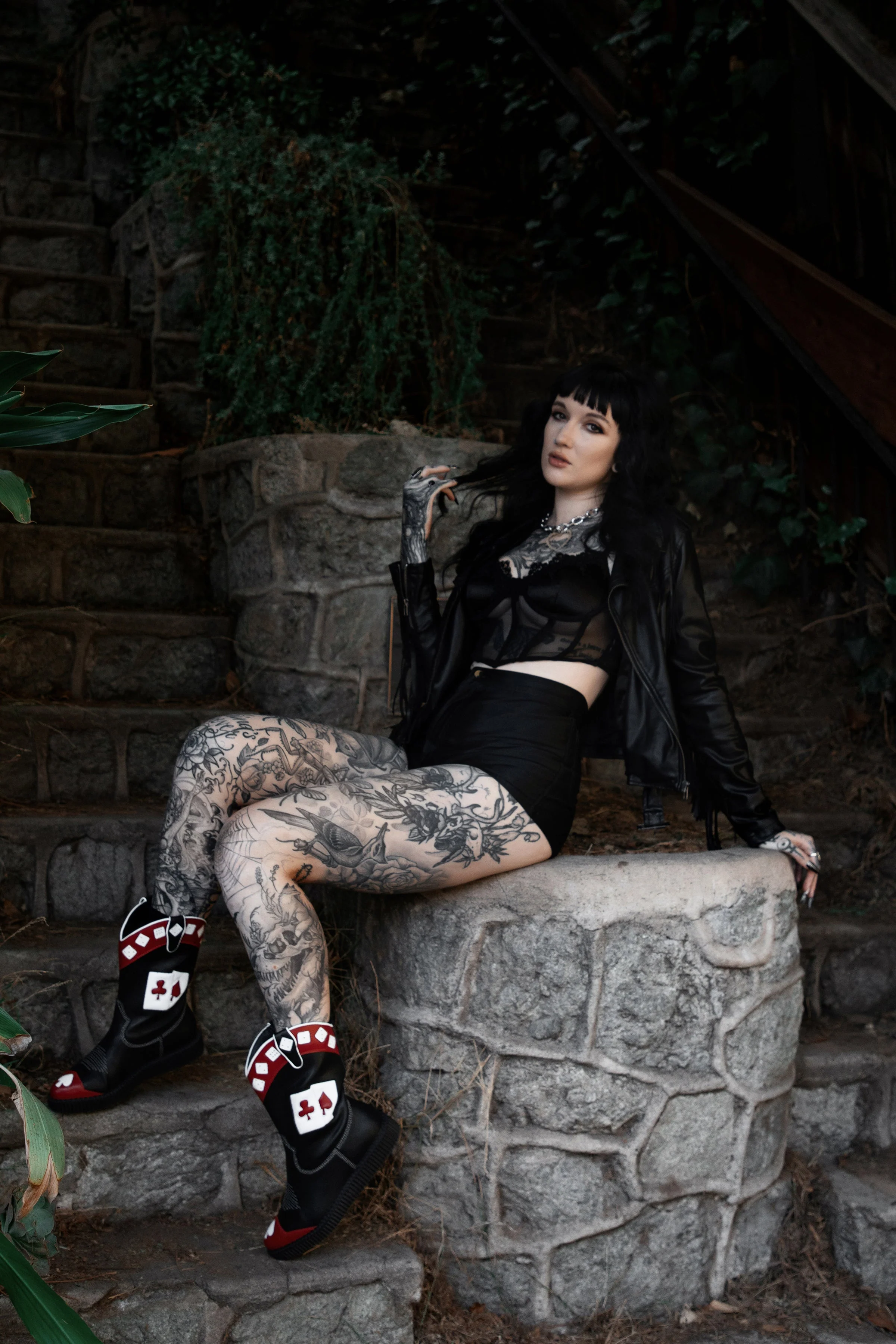 340-Black-Red-Playing-Cards-Western-Creeper-Boot-4.webp Black & Red Playing Cards Western Creeper Boot