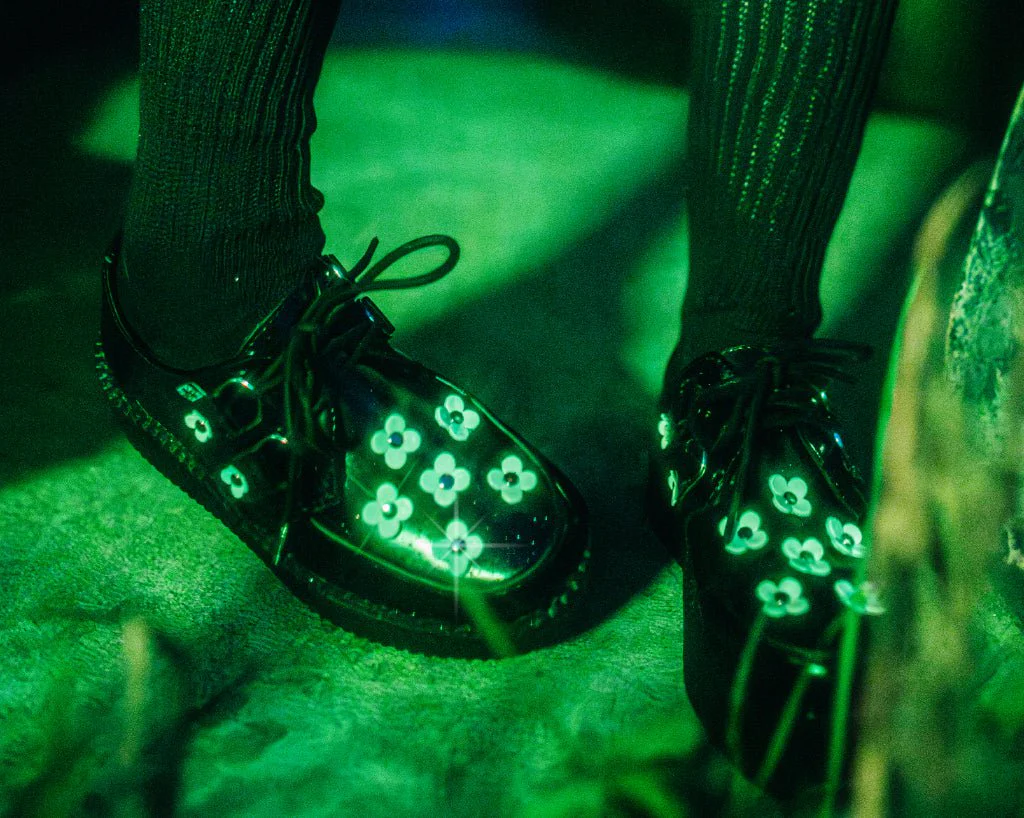 TUKskinâ„¢ Flower Viva Mondo Creepers