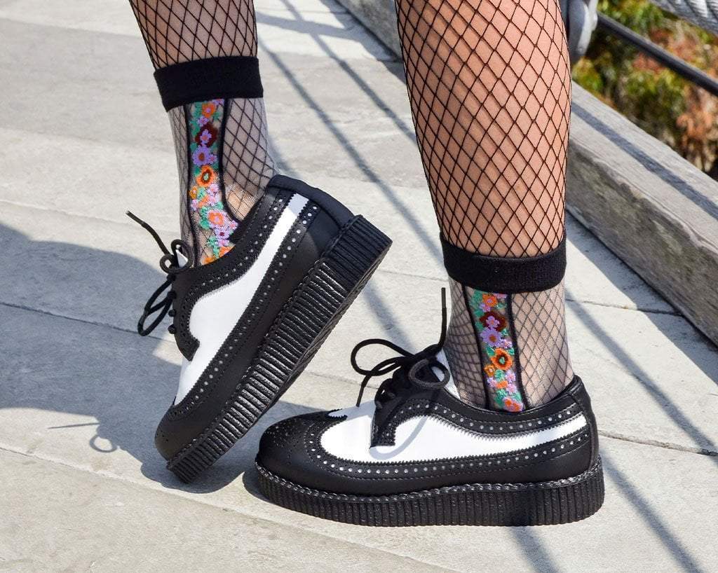 Black & White Wingtip TUKskinâ„¢ Viva Low Creeper