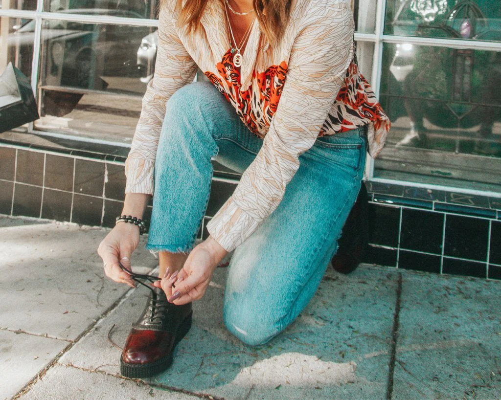 3997-Black-Burgundy-Rub-Off-TUKskinTM-Saddle-Oxford-7.webp Black & Burgundy Rub-Off TUKskin™ Saddle Oxford