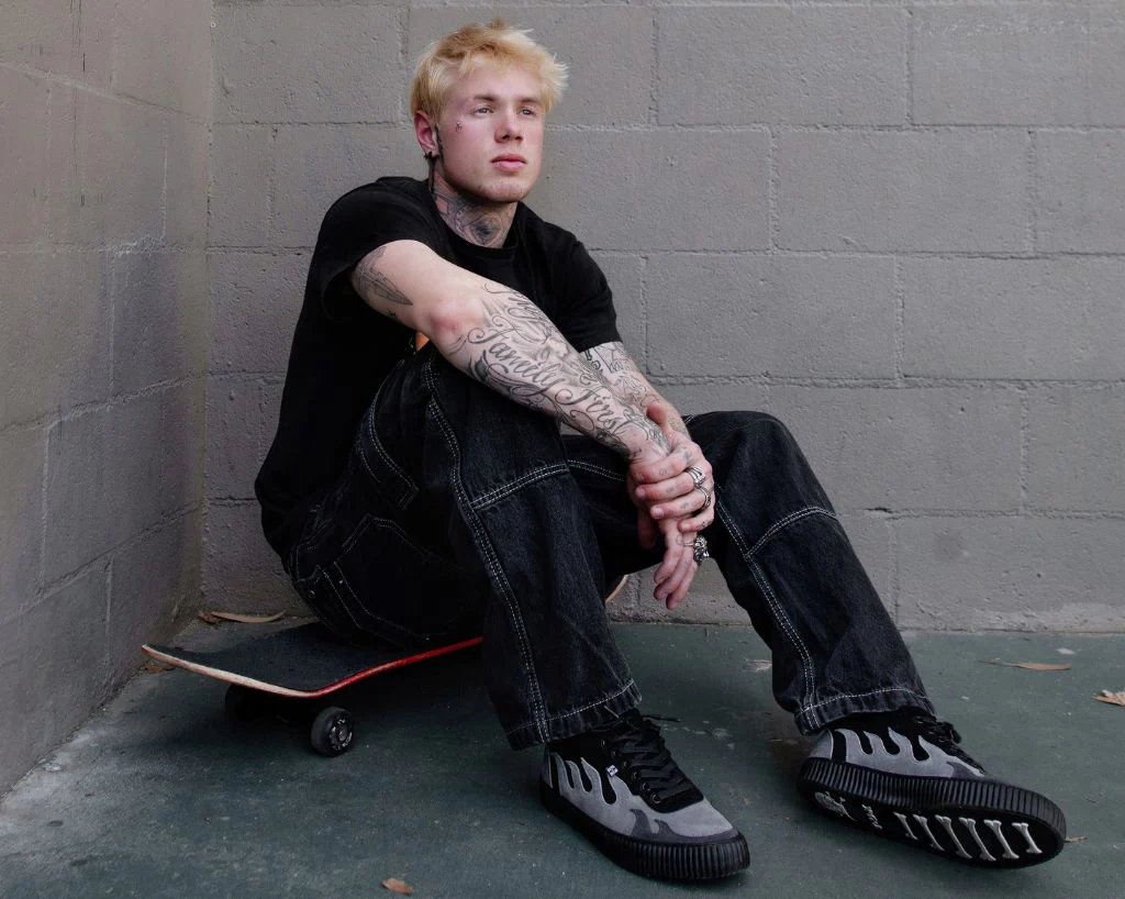 552-Black-Grey-Suede-Flame-Creeper-Sneaker-4.webp Black & Grey Suede Flame Creeper Sneaker