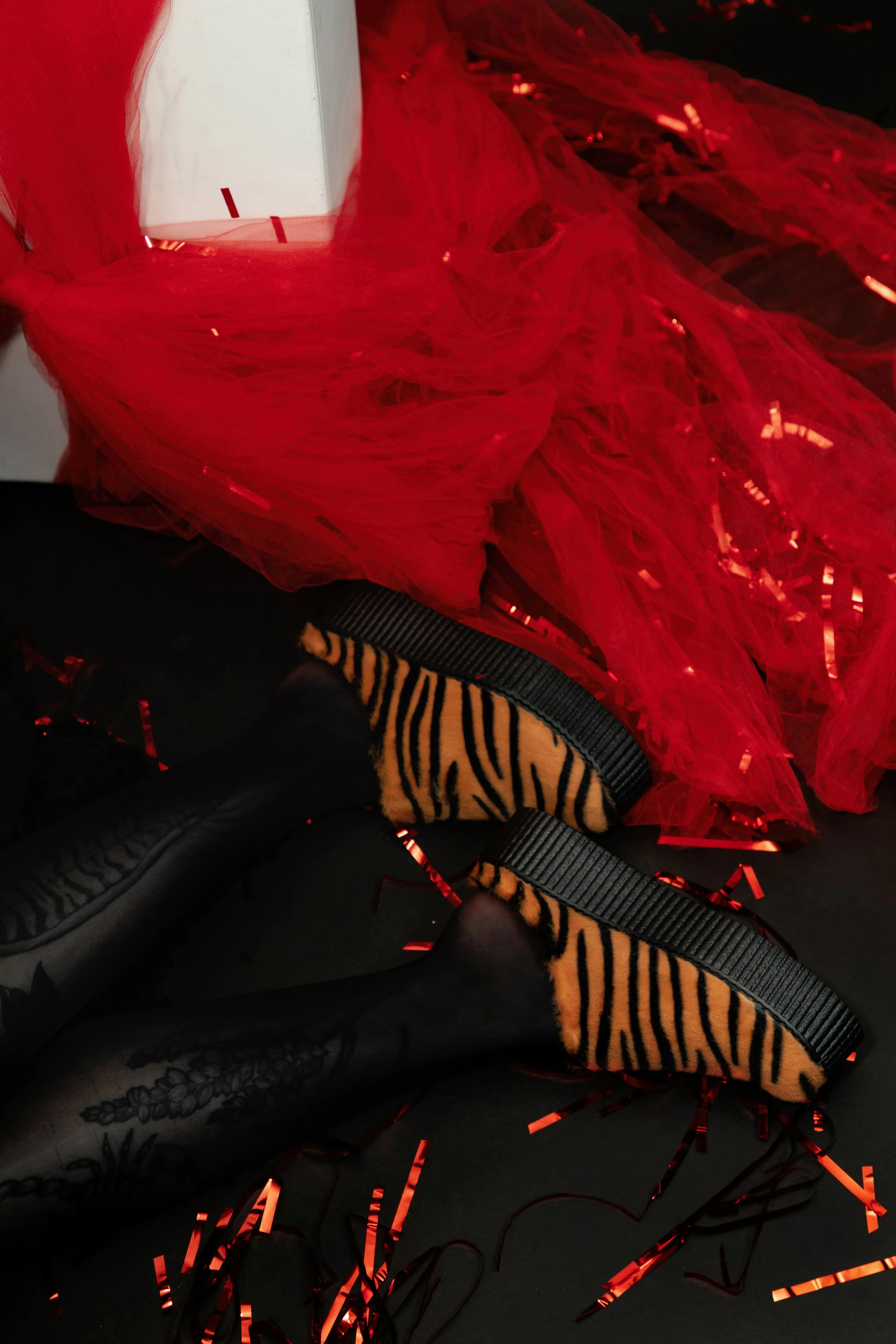 937-Tiger-Stripe-Faux-Fur-Creeper-Mule-7.webp Tiger Stripe Faux Fur Creeper Mule